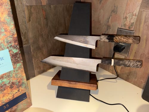 Customer photo review of Black Leather Tilt Stand