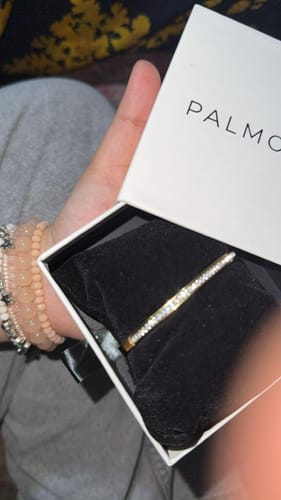 Customer photo review of Sparkling Line Bangle Bracelet