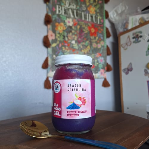 Customer photo review of Dragon Fruit & Spirulina Honey Blend