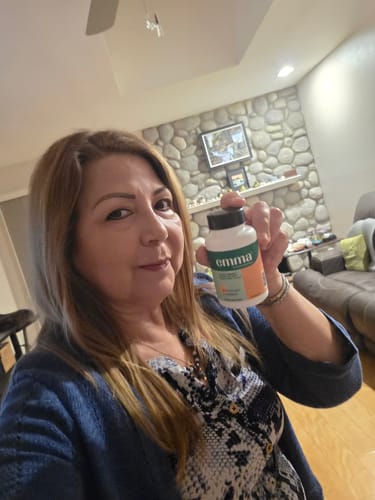 Customer photo review of Emma