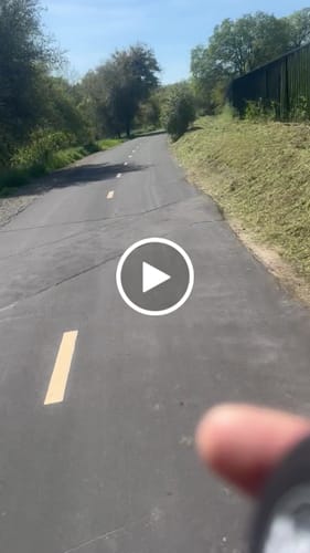Customer video review of Tynee® Explorer All Terrain Electric Skateboard