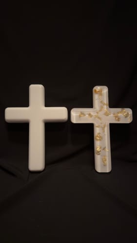Customer photo review of 6x4.2x1" Double Mini Cross Silicone Mold For Epoxy Resin - Keepsake Sized