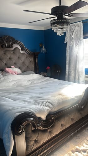 Customer photo review of MarshMellow Comforter
