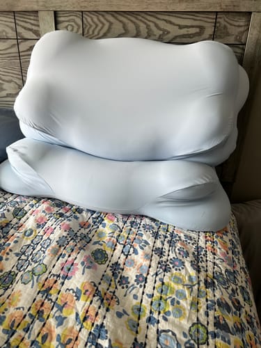 Customer photo review of Mellow Cloud Cooling Pillowcase