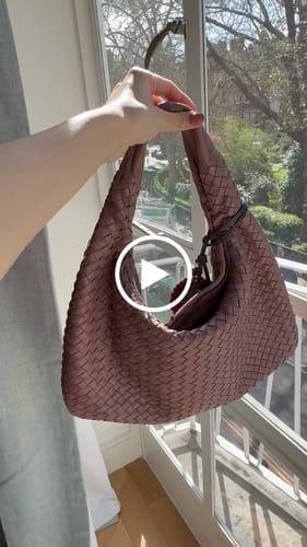 Customer video review of Medium Hobo