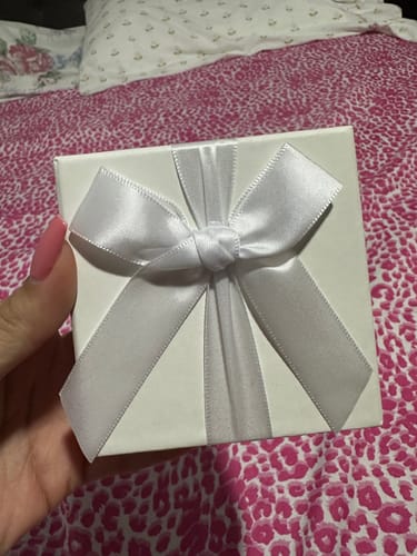 Customer photo review of Caja de regalo