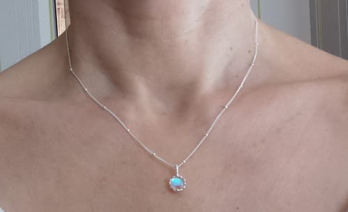 Customer photo review of Mondstein Halskette - Rundschliffanhänger