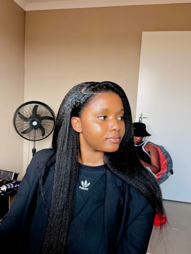 Customer photo review of 13a Machine Made Wigs : Kinky Straight Full Frontals Wigs