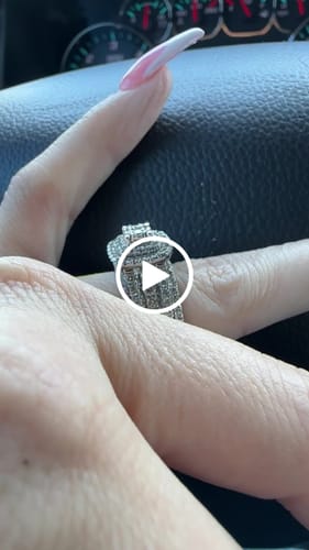Customer video review of 10K WHITE GOLD 2.25 CARAT WOMEN REAL DIAMOND ENGAGEMENT RING 2 WEDDING BAND BRIDAL SET