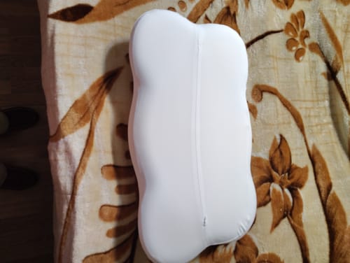 Customer photo review of Mellow CloudAlign™ Pillow