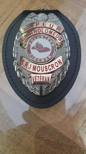 Customer photo review of Customizable Badge BA08