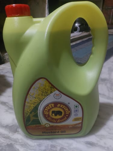 Customer photo review of Hathi Marka Kacchi Ghani Mustard Oil