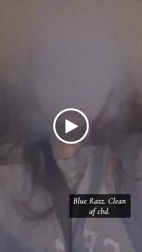 Customer video review of Blue Razz CBD Vape