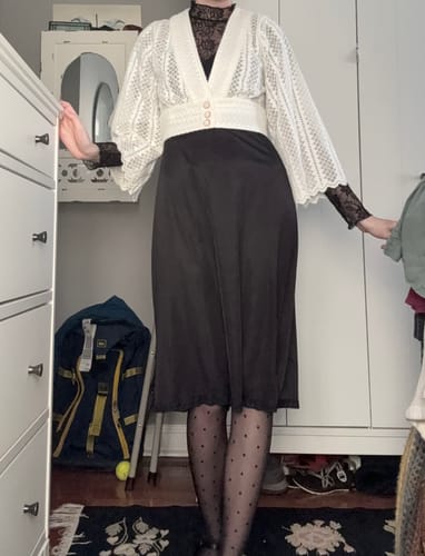 Customer photo review of Xue Hua 雪花 Snowflake Republic of China Knitted Lace Qipao Cardigan