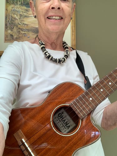 Customer photo review of BT-LG Worth Brown Tenor Low G Ukulele Strings TWO Restrings per Pack Fluorocarbon