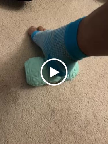 Customer video review of Portable Vibrating Massage Roller - Vibit ROLL