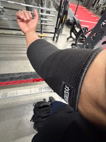 Customer photo review of Hercules Elbow Sleeves - Single Ply