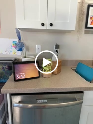 Customer video review of Hello Kitty LED Desk Light
