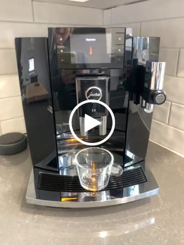 Customer video review of Jura - E8 Coffee Machine + free $140 gift card