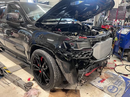 Customer photo review of 2012-2014 6.4 SRT JEEP Grand Cherokee Supercharger Kit