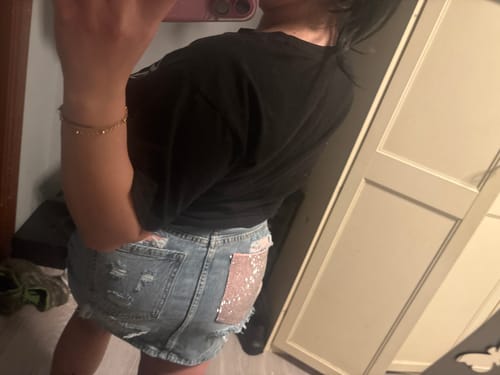 Customer photo review of Gonna Pink viral con tasca rosa brillantinata - jeans