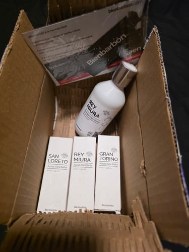 Customer photo review of 3 Aceites + 1 Shampoo Para Barba · Paquete 4 Piezas