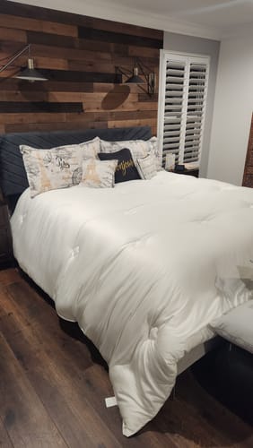 Customer photo review of The FLORÉ Over-Sized Eucalyptus Summer Comforter Set