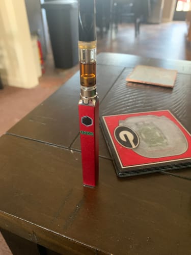 Customer photo review of Ice Cream Cake Hybrid THC Vape Cartridge