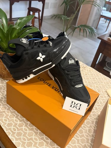 Recensione con foto di un cliente su Sneakers LV Skate Nera/Bianca