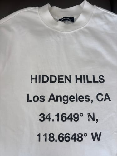Customer photo review of VINTAGE LOGO LONGSLEEVE T-SHIRT WHITE