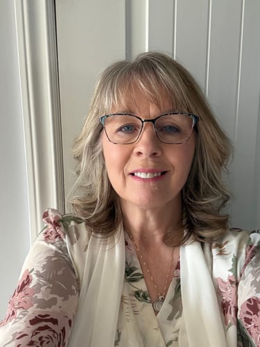 Customer showing positive skin results after using products from the Tallowed Truth Starter Pack.