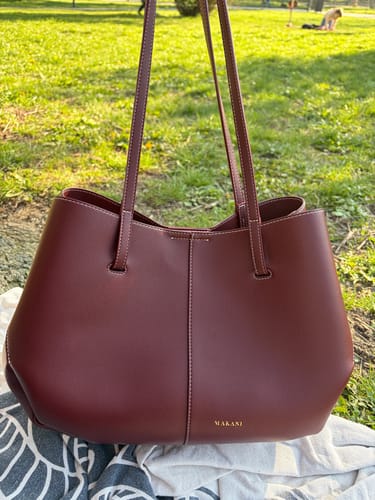 Customer photo review of EMALIA - BURGUNDY
