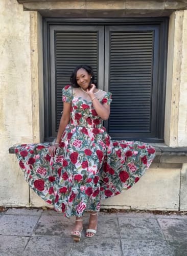 Customer photo review of Short Sleeves O Neck Rose Embroidery Midi Dress