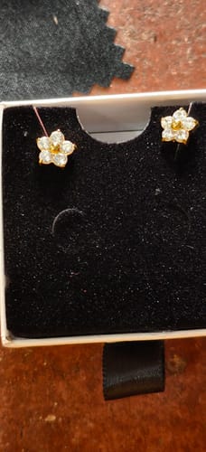 Customer photo review of Crystal Nova Studs