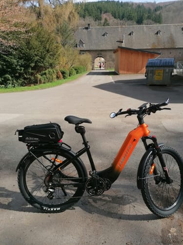 Customer photo review of Lankeleisi MG600 Lite 250W 27.5" Electric Trekking Bike 720Wh SUV E-bike with Switchable Sensor 36V 20Ah Battery
