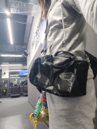 Customer photo review of METALLIC Black Small Weekender
