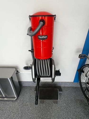 Customer photo review of Retractable Vacuum Extension Hose Reel-1-1/4in-30ft