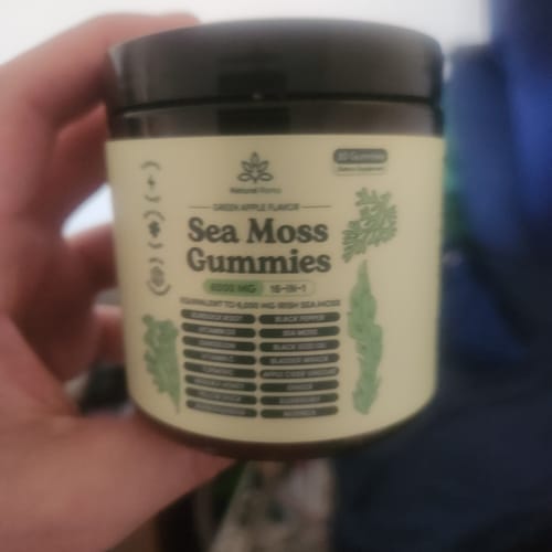 Customer photo review of Sea Moss 16-In-1 Gummies