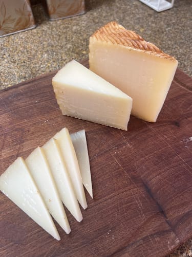 Customer photo review of Queso Añejo de Oveja
