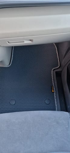Customer photo review of Fußmatten für Van - Komplettset