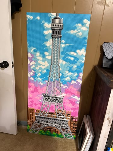 Customer photo review of Eiffel Tower Pixel Puzzle
