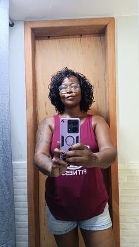 Customer photo review of Wig Mila Castanho Escuro Cacheada