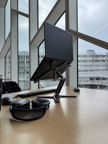 Customer photo review of Model-X 2.0 Stand