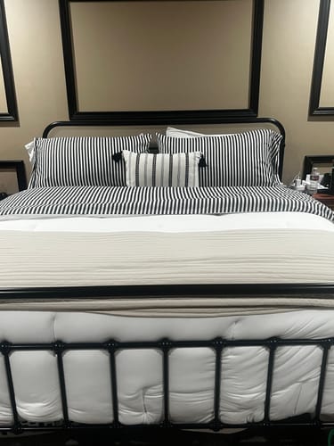 Customer photo review of MarshMellow Comforter