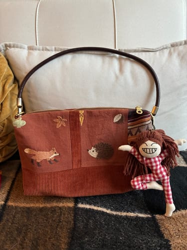 Customer photo review of Vintage Embroidery · “Hedgehog & Fox” Cotton Linen Bag| Longer Processing Time|1+ Week🙏