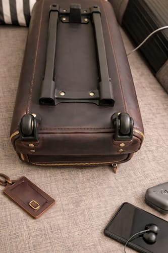 Customer photo review of Men's Leather Duffle Bag - Convertible