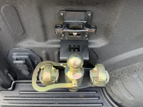 Customer photo review of Hitcholder™ Gooseneck - Ford BoxLink