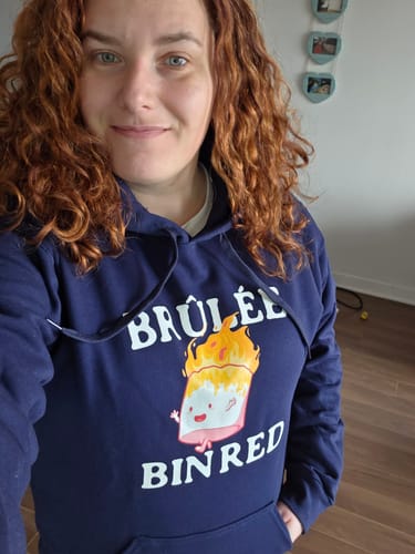 Customer photo review of Hoodie Brûlée Bin Red