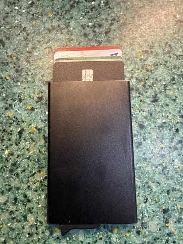 Customer photo review of Tracking card – Black