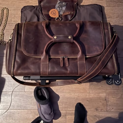 Customer photo review of Men's Leather Duffle Bag - Convertible